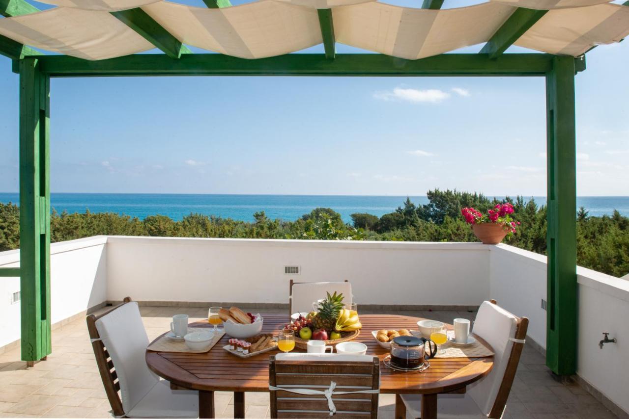 Beachfront Villa Rhodes Seashell เกนนาดี ภายนอก รูปภาพ